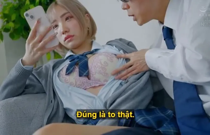 Cô học trò băng giá vô cảm, chỉ hứng thú với tiền bạc, anh muốn hành động gì với em cũng được.